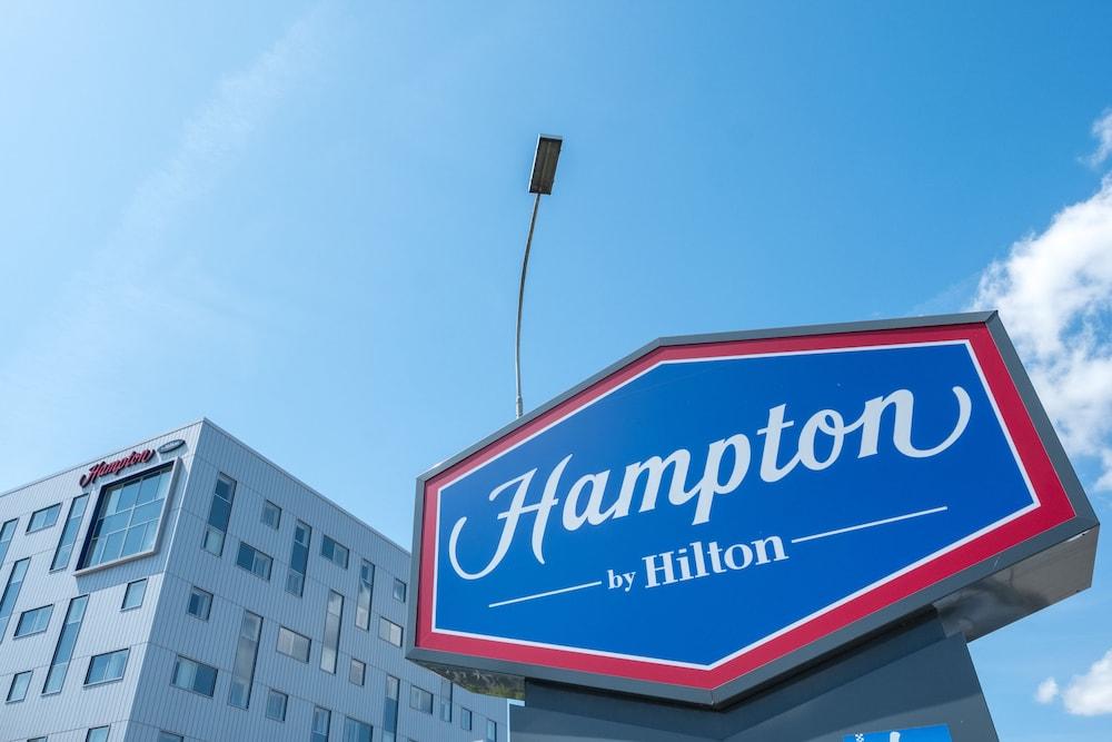 Hotel Hampton By Hilton London Gatwick Airport Horley Exteriér fotografie